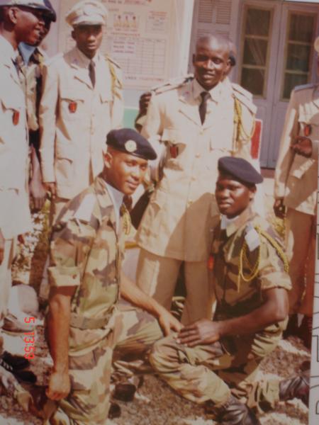 moi,le jour de la pr�sentation du drapeau apr�s la FIC � l'ENSOA de kaolack 