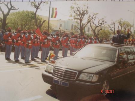 moi en 1i�re ann�e jour du d�fil� le 04 Avril 2005